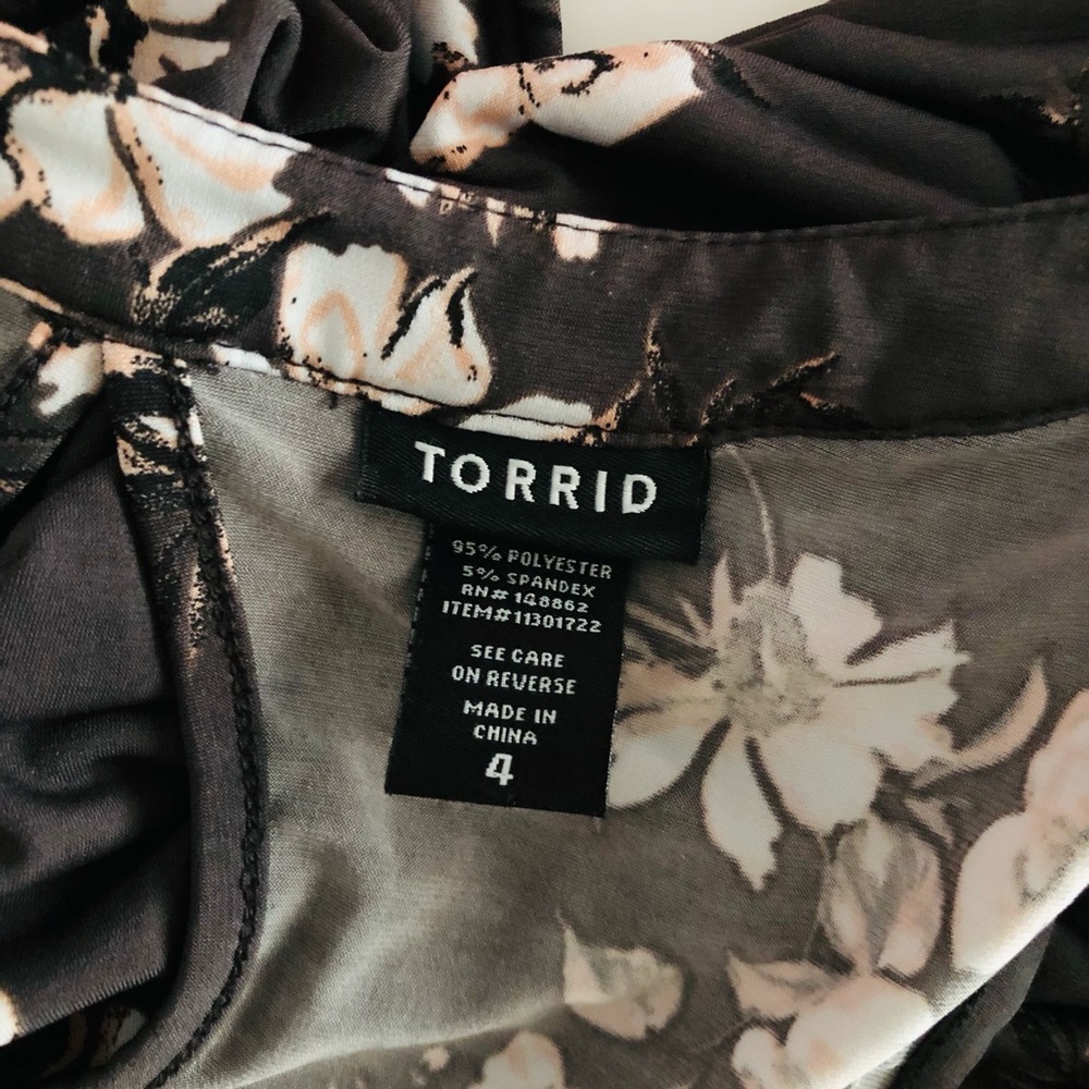 Torrid Plum Floral Tank Top 4X - Picture 4 of 4